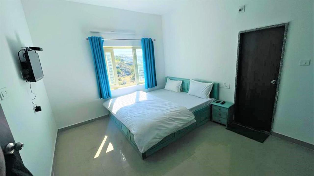 Shikhar Bunglow - A Stunning Valley View Bungalow In Mount Abu Bed and Breakfast Exteriör bild