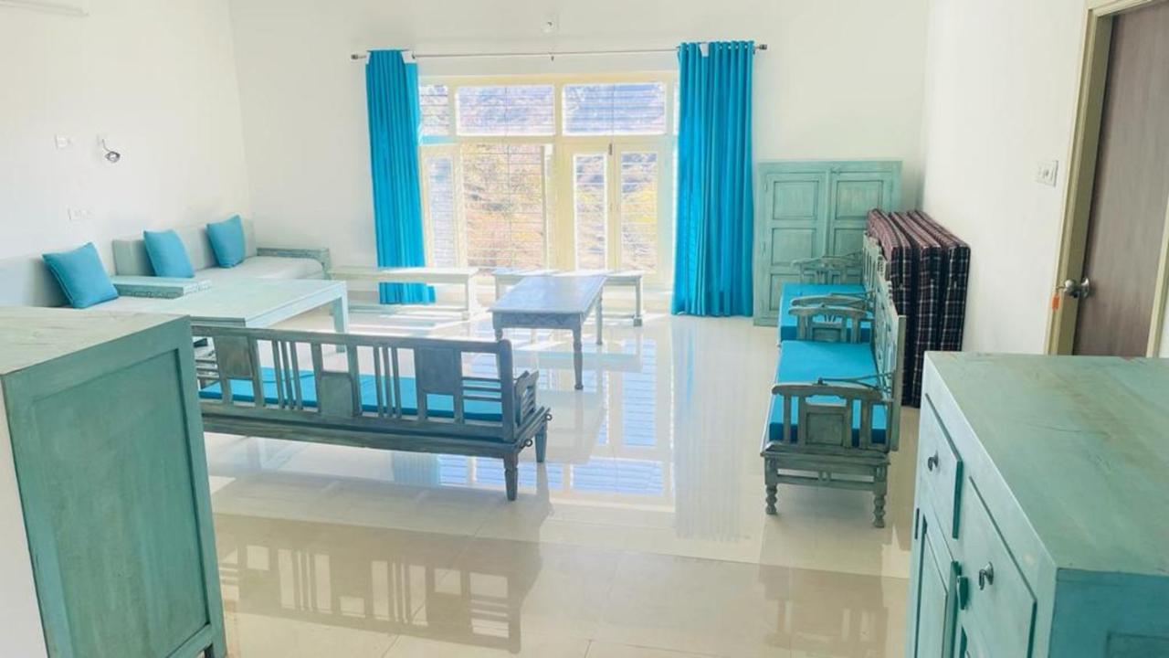 Shikhar Bunglow - A Stunning Valley View Bungalow In Mount Abu Bed and Breakfast Exteriör bild