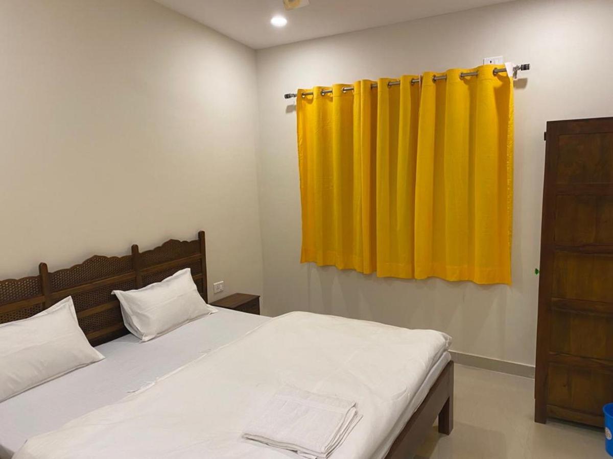 Shikhar Bunglow - A Stunning Valley View Bungalow In Mount Abu Bed and Breakfast Exteriör bild