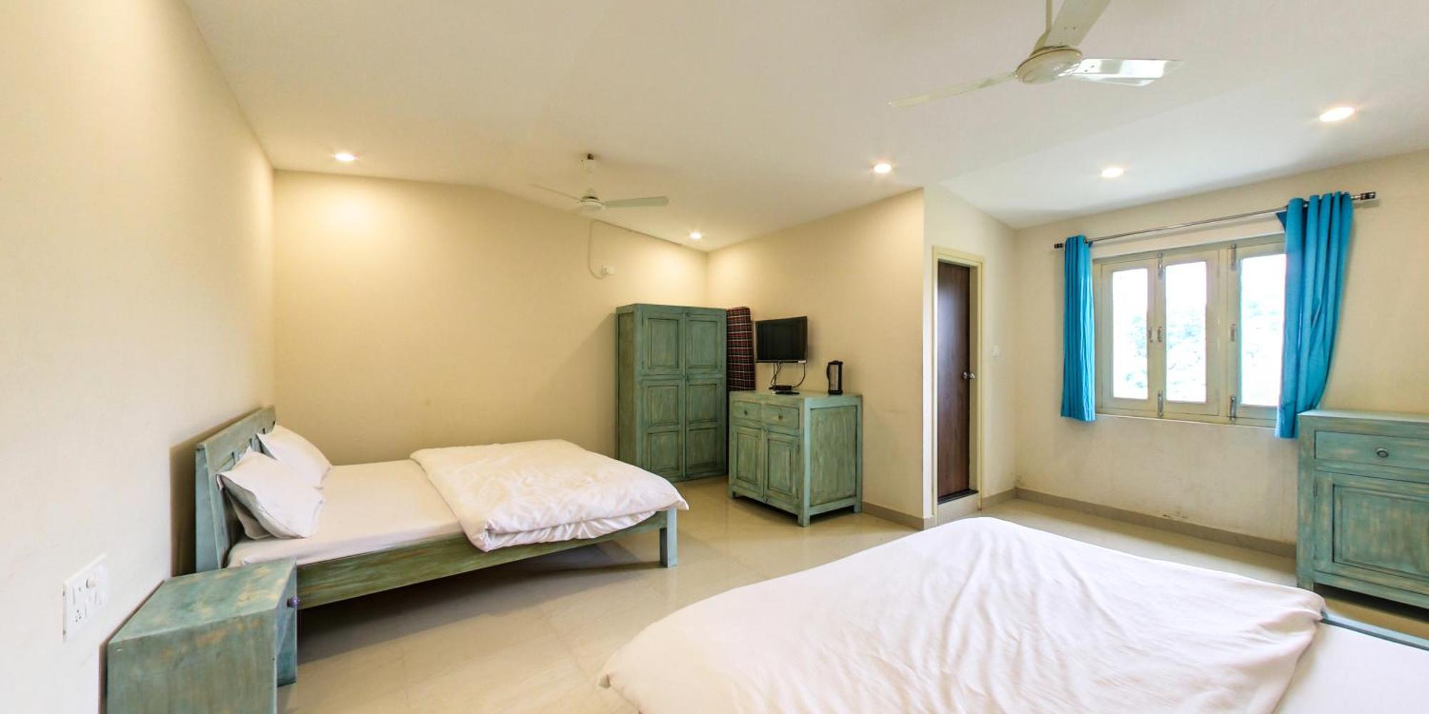 Shikhar Bunglow - A Stunning Valley View Bungalow In Mount Abu Bed and Breakfast Exteriör bild