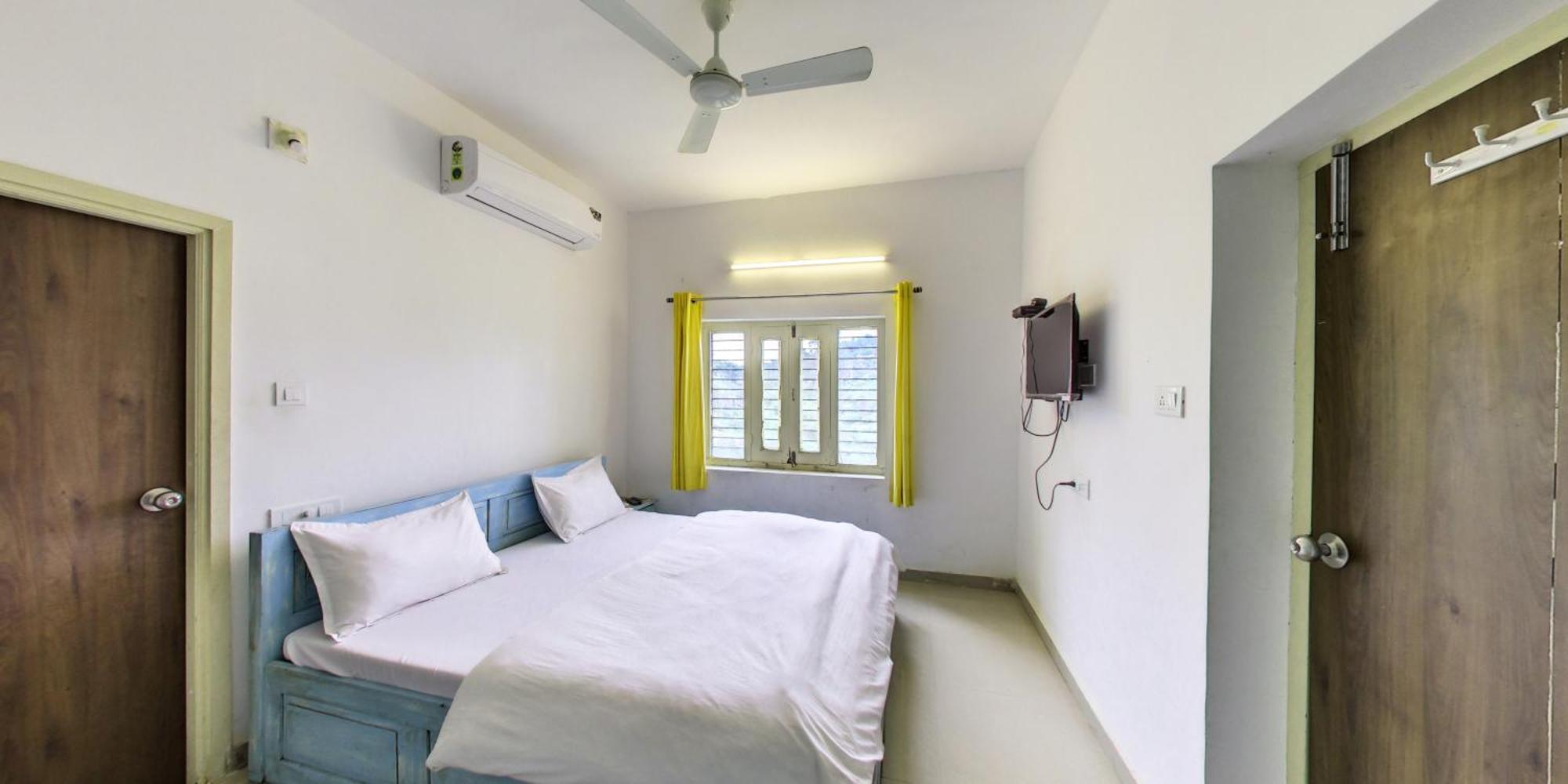 Shikhar Bunglow - A Stunning Valley View Bungalow In Mount Abu Bed and Breakfast Exteriör bild